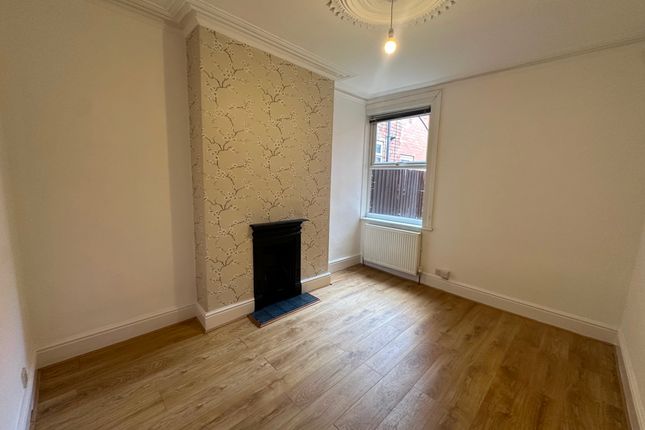 4 Breedon Hill Road, Derby photo 5