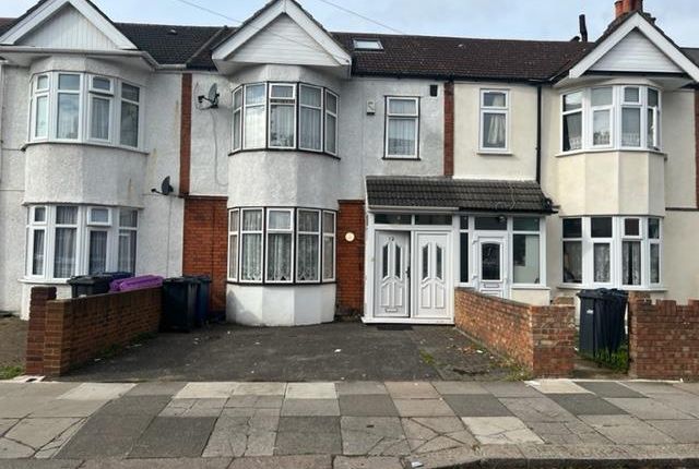 Thumbnail Terraced house for sale in Greenford Avenue, Southall