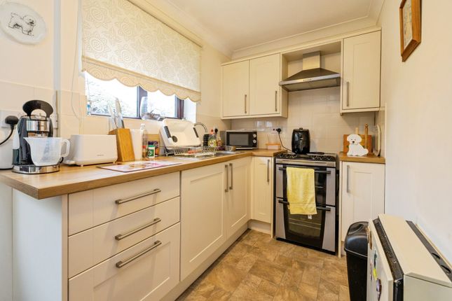 10, St. Claires Court, Lincolnshire photo 2