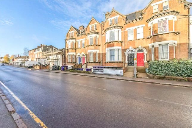 Flat for sale in Walsworth Road, Hitchin, Hertfordshire