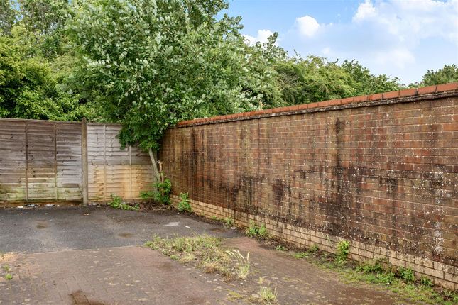 40, Sunningdale Drive, Bristol photo 4