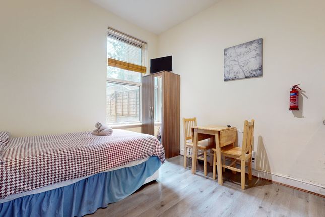 Thumbnail Room to rent in Portnall Road, London