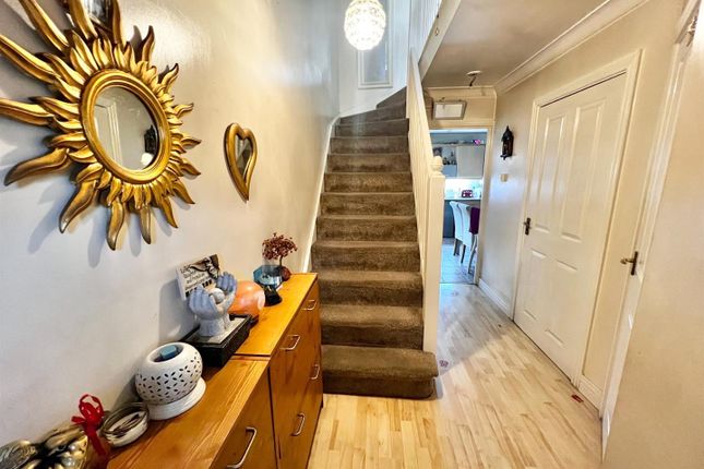 8, Waterside Drive, Birmingham photo 2