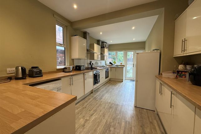 Room 3, 338, Aylestone Road, Leicester photo 2