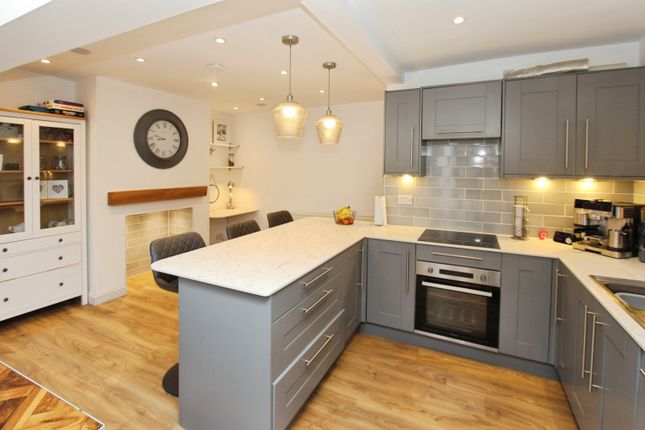 42, Lynden Avenue, Long Eaton photo 3