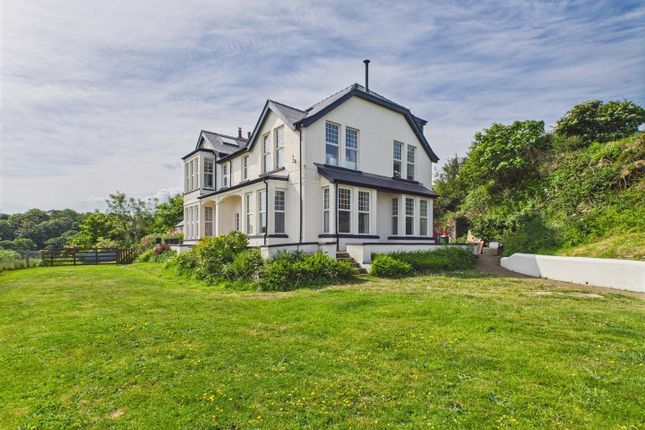 Flat for sale in Flat 3, The Peak, Little Haven
