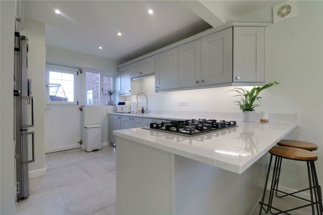 12a Lowcroft Meadow, Doncaster photo 2