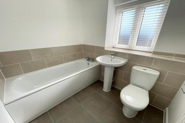 Property to rent in Meadow Way, Tamworth