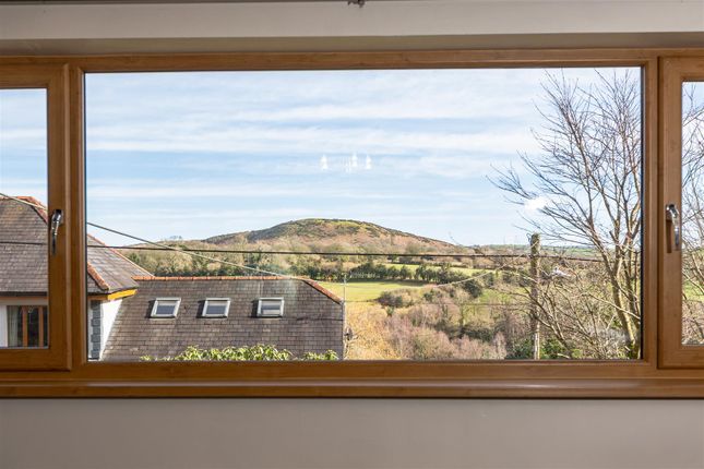 54, Clydach Road photo 4