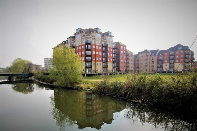 Thumbnail Flat for sale in Britannia House, Palgrave Road, Bedford