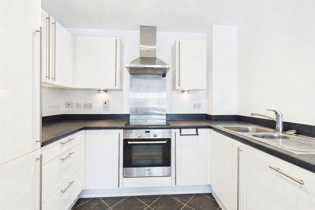 Flat 52, Q2, Watlington Street, Berkshire photo 3