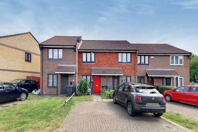 2 bed property for sale in Bennetts Close, Mitcham CR4