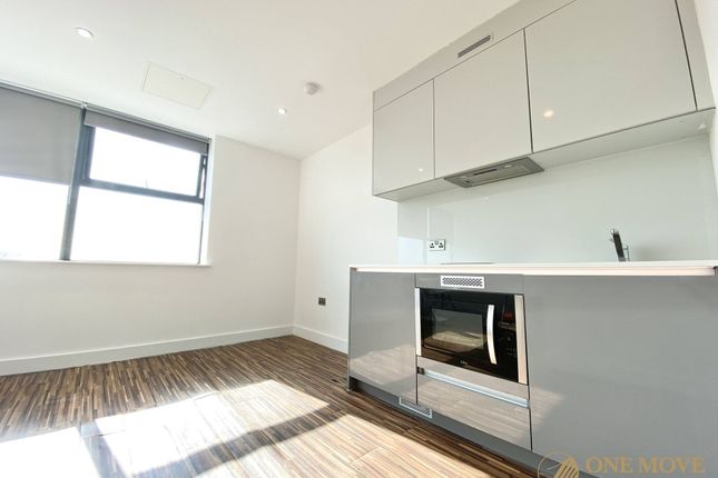 1-bed studio on 418 Chester Road, Manchester, £108,000