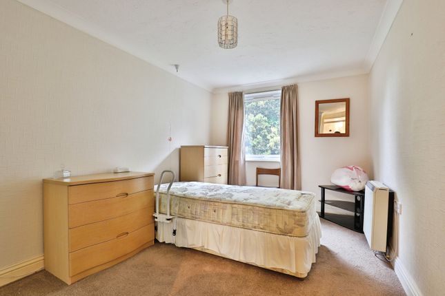 Flat 16, Grosvenor Court, 6, Suffolk Road, Dorset photo 4