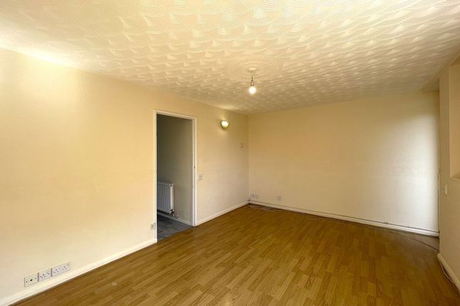 79, Paynels, Peterborough photo 3