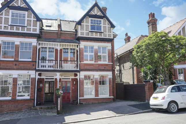Semi-detached house for sale in Pierremont Avenue, Broadstairs