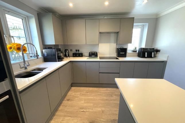 32, Walnut Grove, Shepton Mallet photo 3