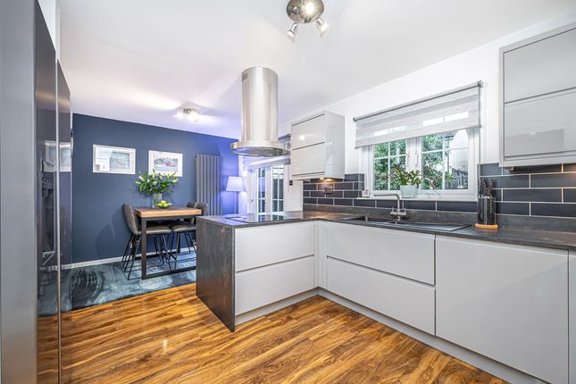 11, Gillespie Grove, Kirkcaldy photo 5