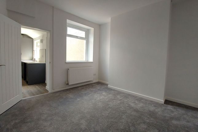 3 Ton-y-pistyll Road, Newbridge photo 3