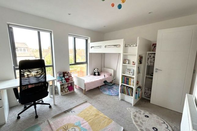3A, Edward Road, Barnet photo 5
