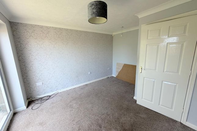 3, Grange Farm Road, Middlesbrough photo 3