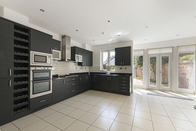 102, Beacon Avenue, West Malling photo 4
