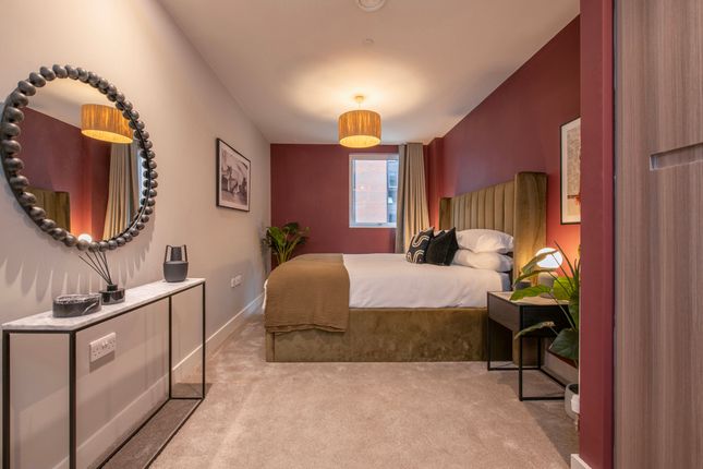 314 Rhodes East, Quarry Hill, Leeds photo 4