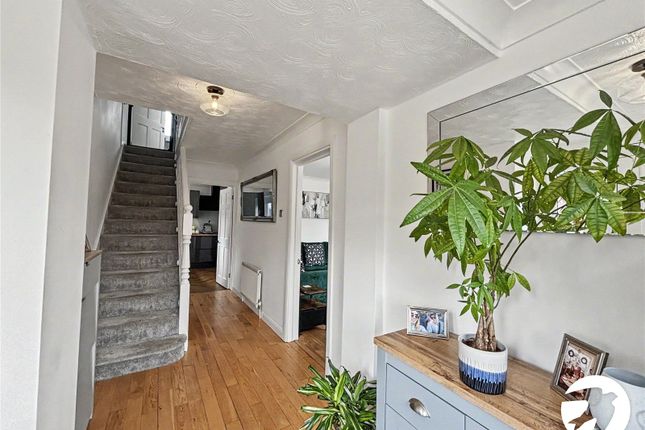 10, Bolner Close, Kent photo 2