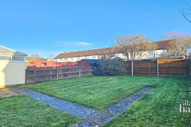 46, Britannia Crescent, Chippenham photo 3