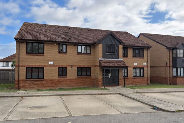 1-bed flat on 138, Conifer Way, Wembley, £150,000
