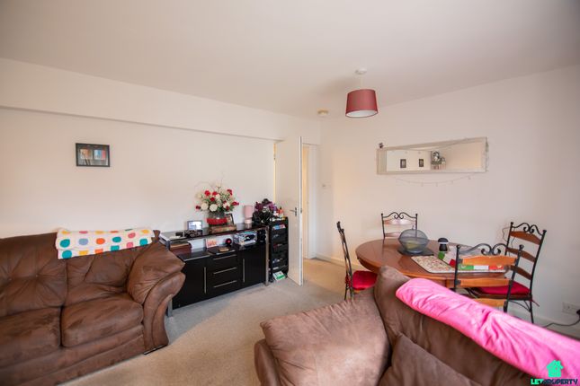 Flat for sale in Wardrop Street, Paisley