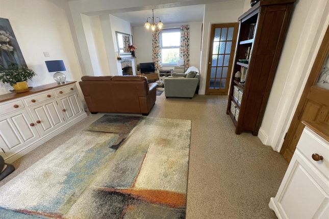 18, Broadshard, Crewkerne photo 2