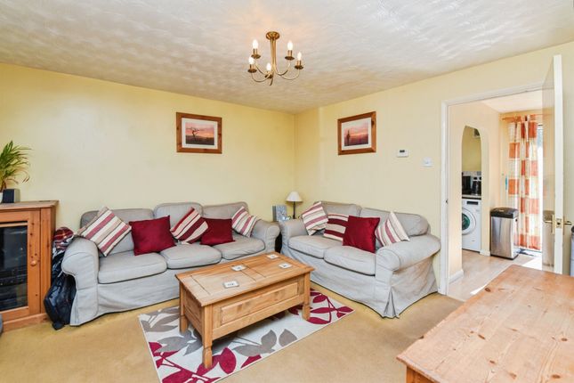 28, Huntingdon Way, Chippenham photo 4