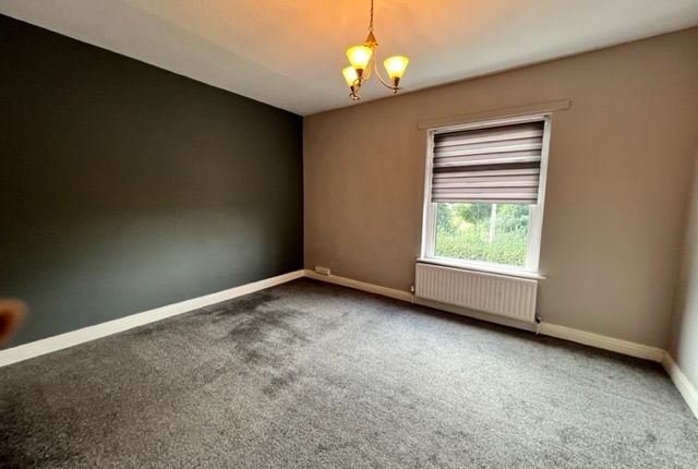 506, Leeds Road, Robin Hood, Rothwell, Wakefield, West Yorkshire photo 4