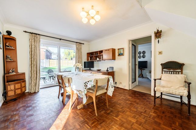 1 Fouracres Close, Taunton photo 4