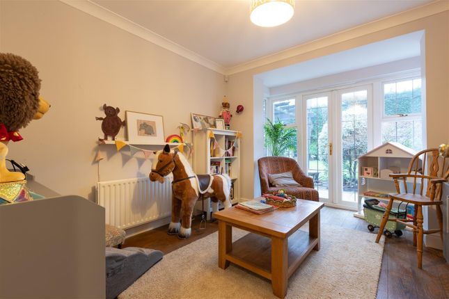 Pirbright House, Chapel Lane, Bagshot photo 4