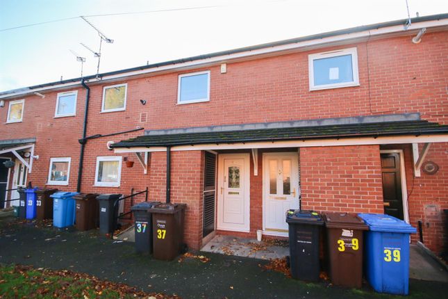 Thumbnail Flat to rent in Bell Terrace, Eccles, Manchester