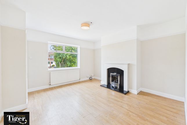 374, Warley Road, Blackpool photo 3