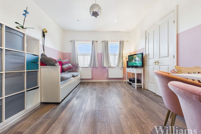 61 Kingsgate, Aylesbury photo 3
