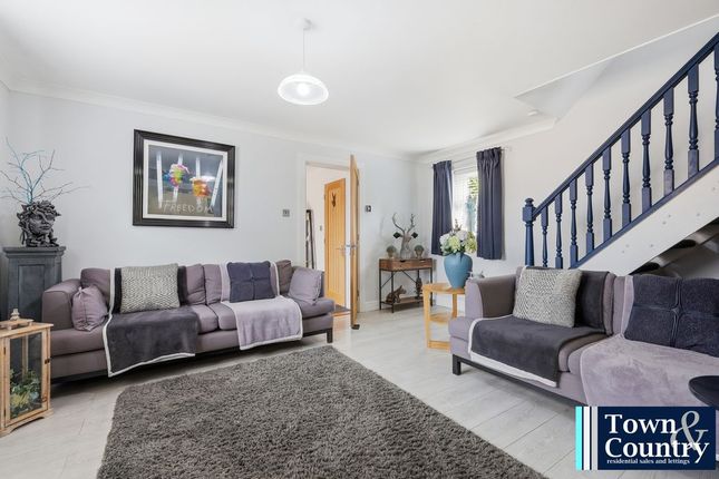 182, Berechurch Hall Road, Colchester photo 4