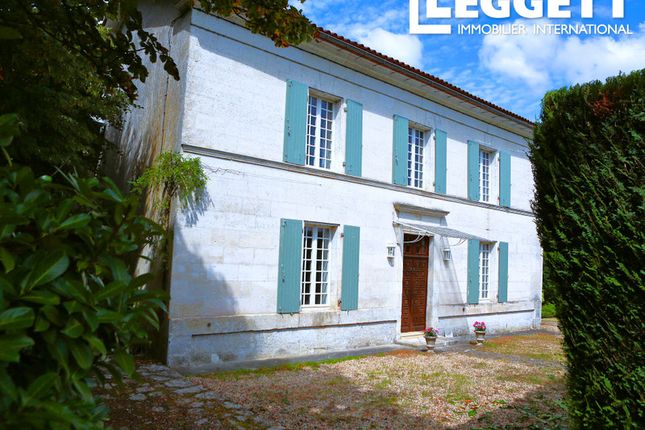 Villa for sale in Cherval, Dordogne, Nouvelle-Aquitaine