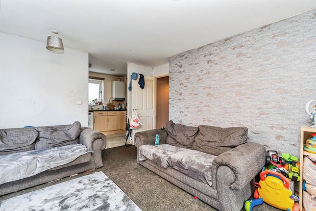 47, Argosy Crescent, Eastleigh photo 3