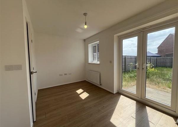 57, Redshank Drive, Scunthorpe photo 3