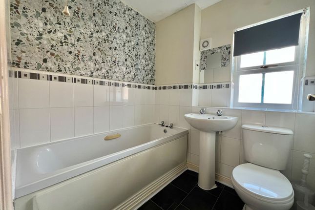 4 Flannagan Way, Coalville photo 3