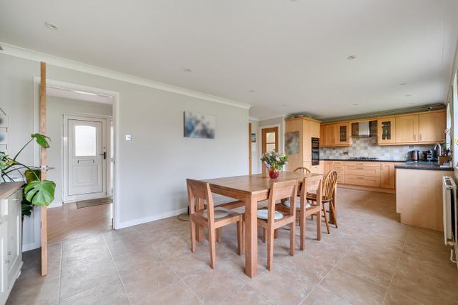 43, Cranbourne Drive, Winchester photo 4
