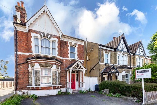 Thumbnail Detached house for sale in The Crescent, Croydon