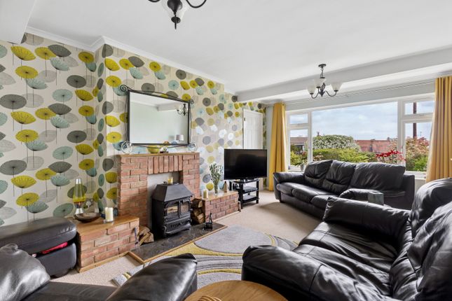 13, Sarum Way, Hungerford photo 4