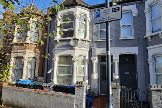 Terraced house for sale in Churchill Road, Willesden