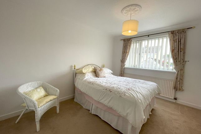 5, Maesglas, Swansea photo 5