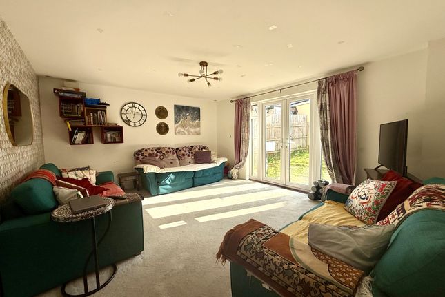50, Crabtree Close, Exeter photo 3